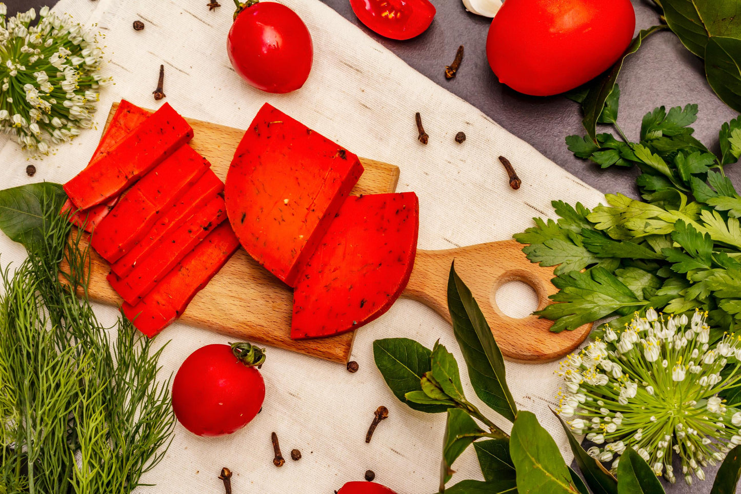 Dutch Tomato Garlic Cheese